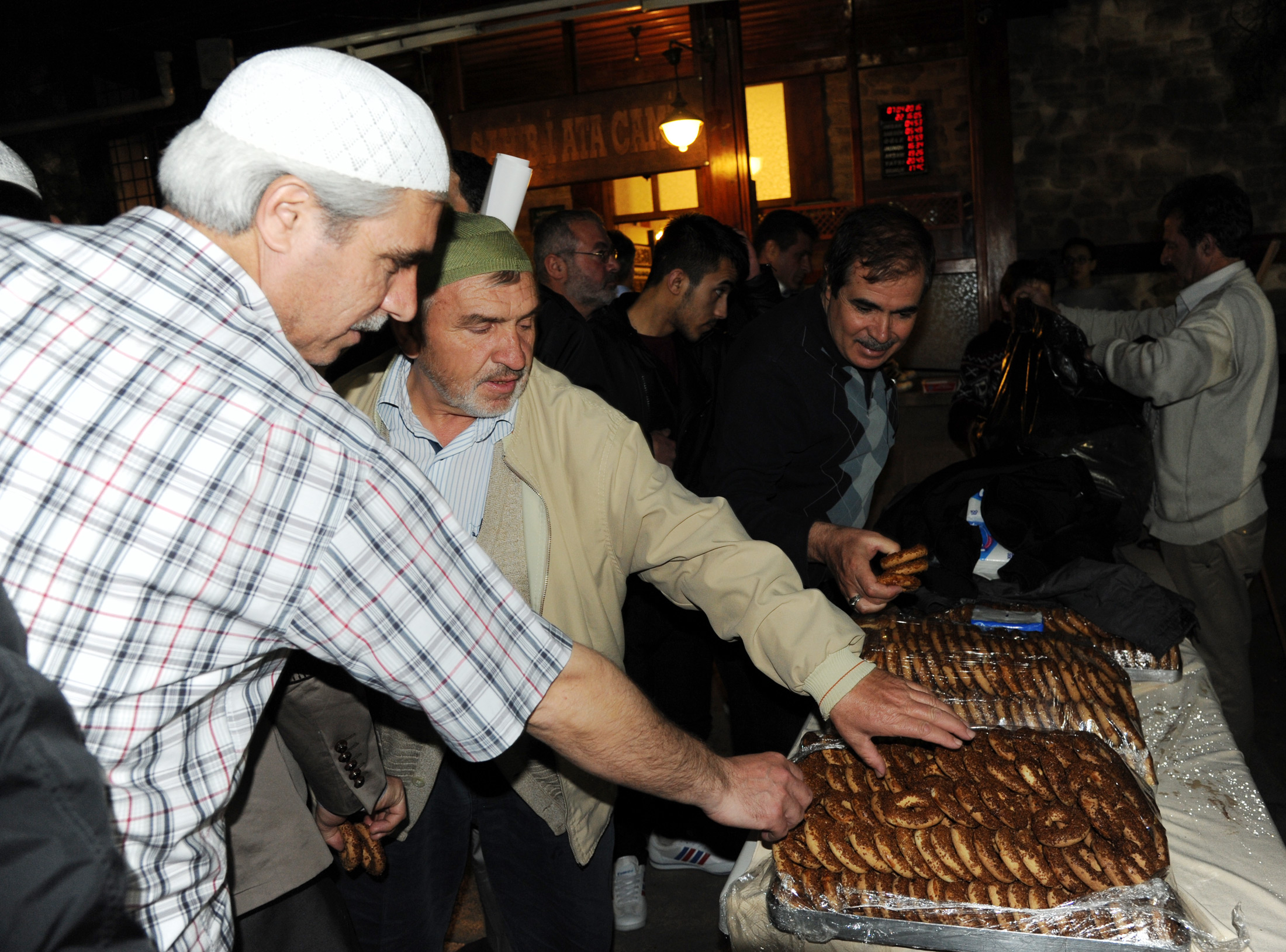 Regaib Kandili Konya'da Dolu Dolu Yaşandı 