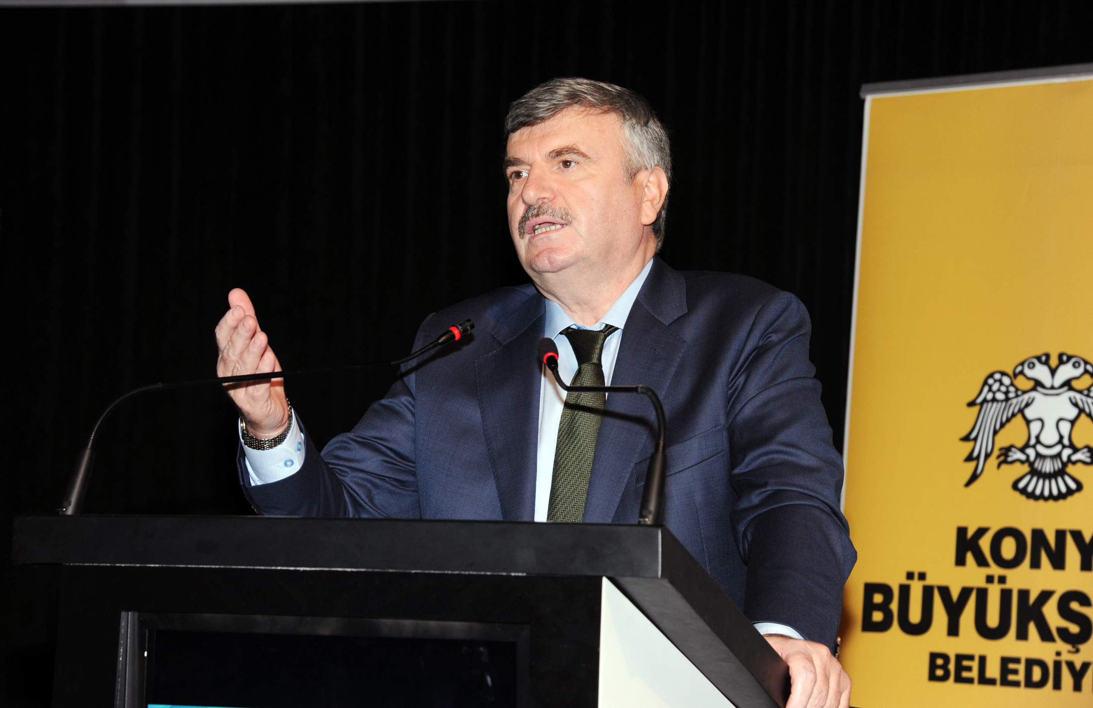 Başkan Akyürek Kariyer Günlerinde Gençlerle Buluştu