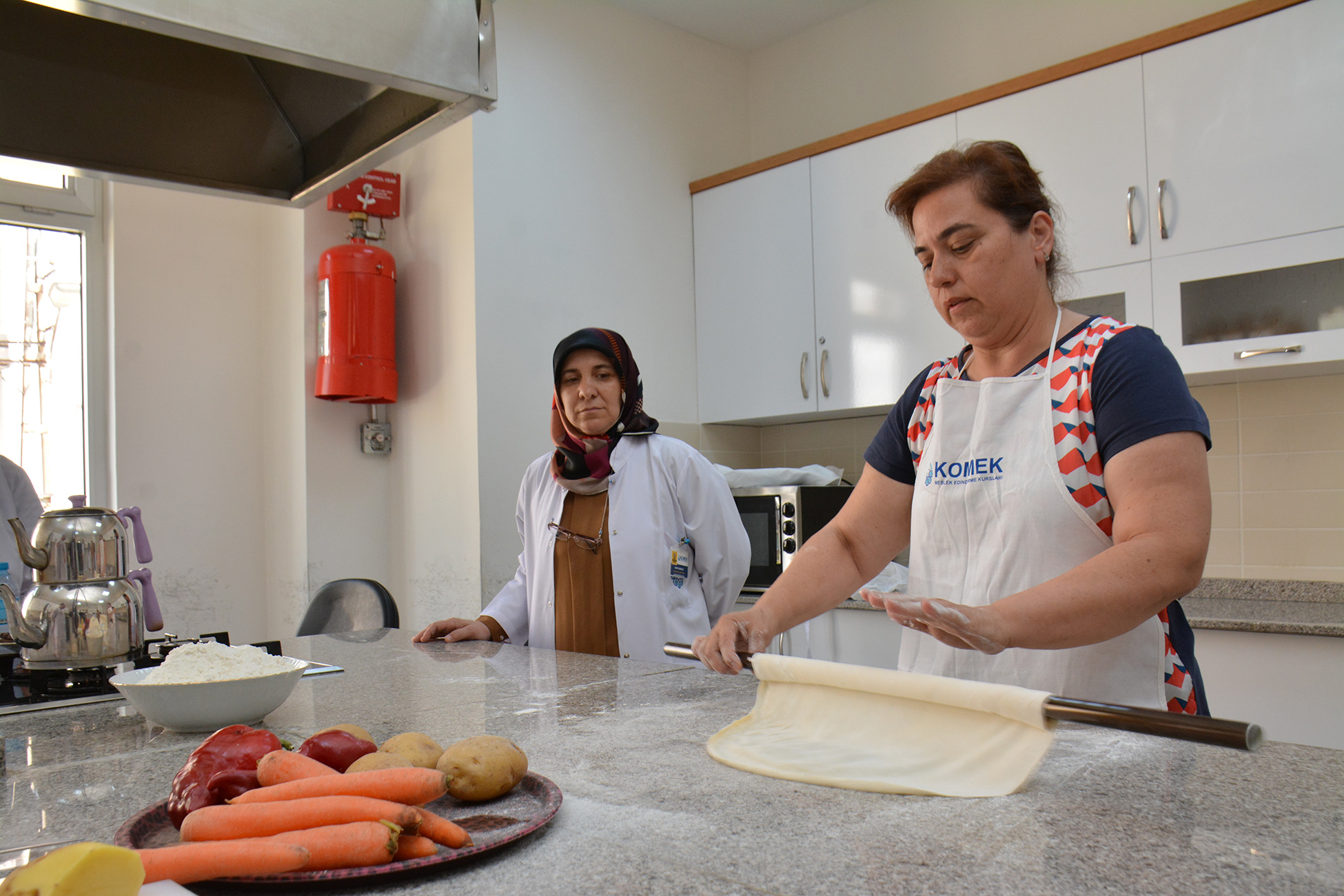 Öğretmen Adayları KOMEK'ler İçin Ter Döktü