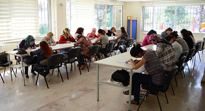 Öğretmen Adayları KOMEK'ler İçin Ter Döktü