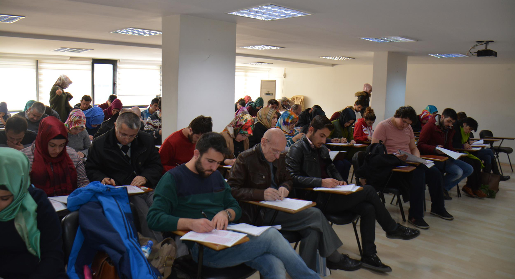 KOMEK'te Tüm Dil Gruplarına Ortak Sınav