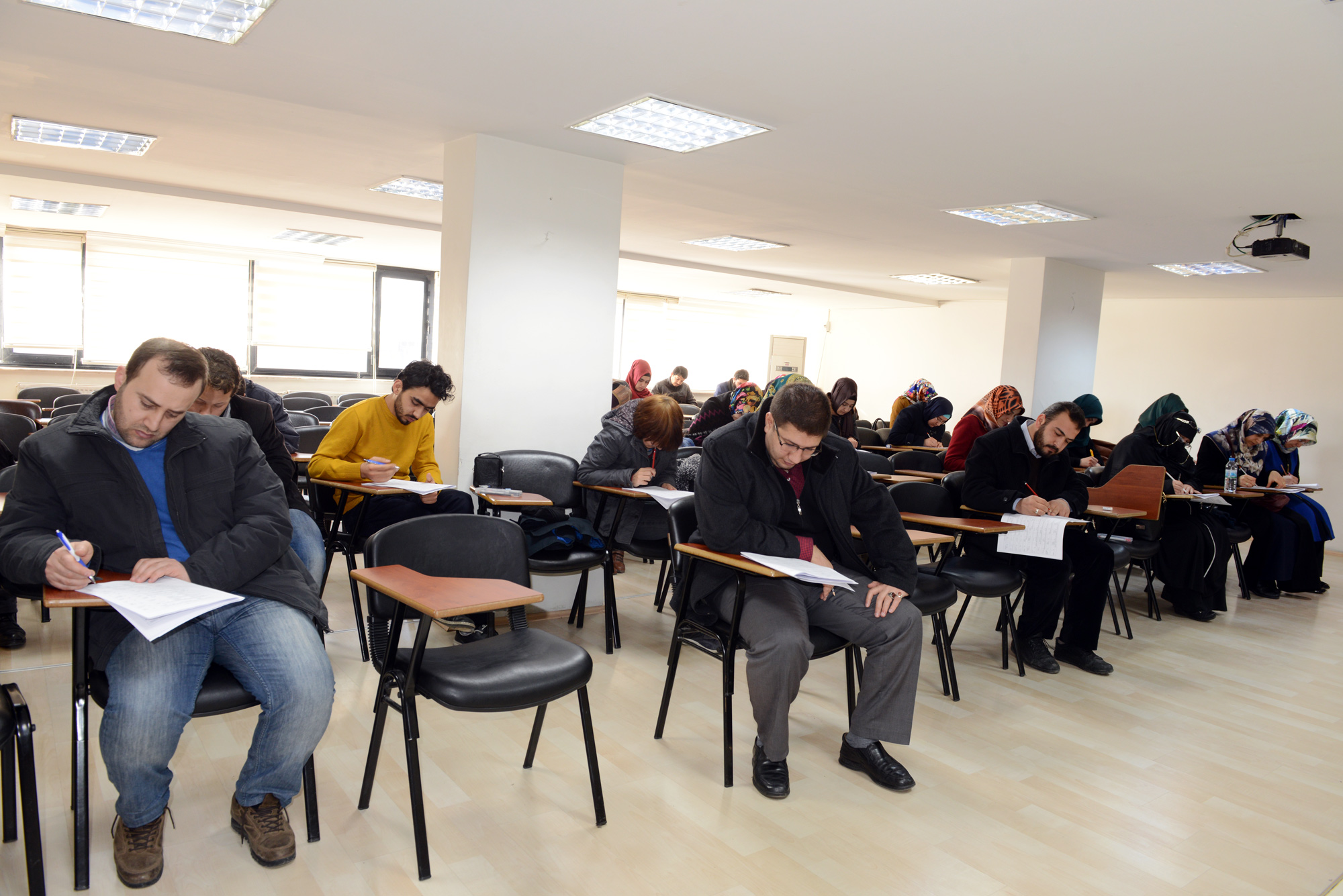 KOMEK'te Yeni Açılan Merkezlere Öğretmenler Sınavla Alınıyor