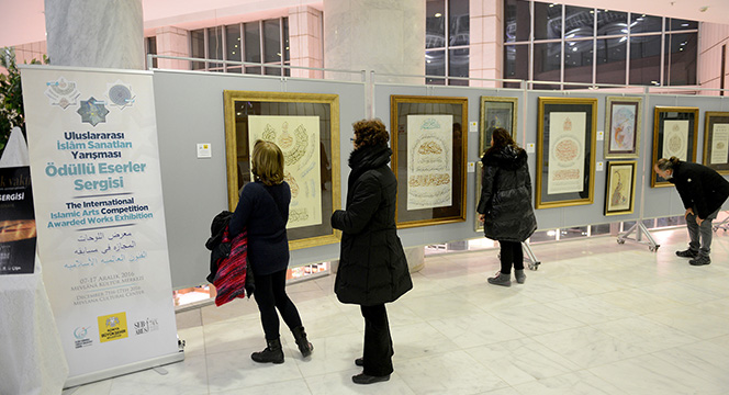 Uluslararası İslam Sanatları Yarışması Ödüllü Eserler Sergisi İlgi Görüyor