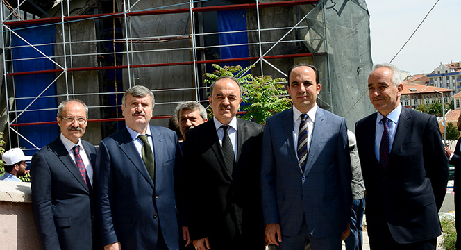 Kılıçarslan Köşkü Üzerindeki Yıpranan Beton Koruma Kaldırılıyor