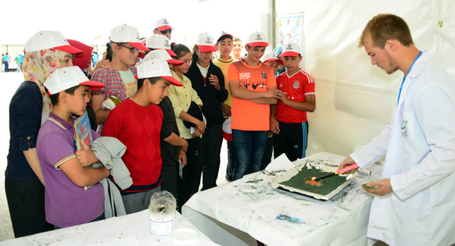 Bilim Festivali Bilimin Merkezinde Başladı