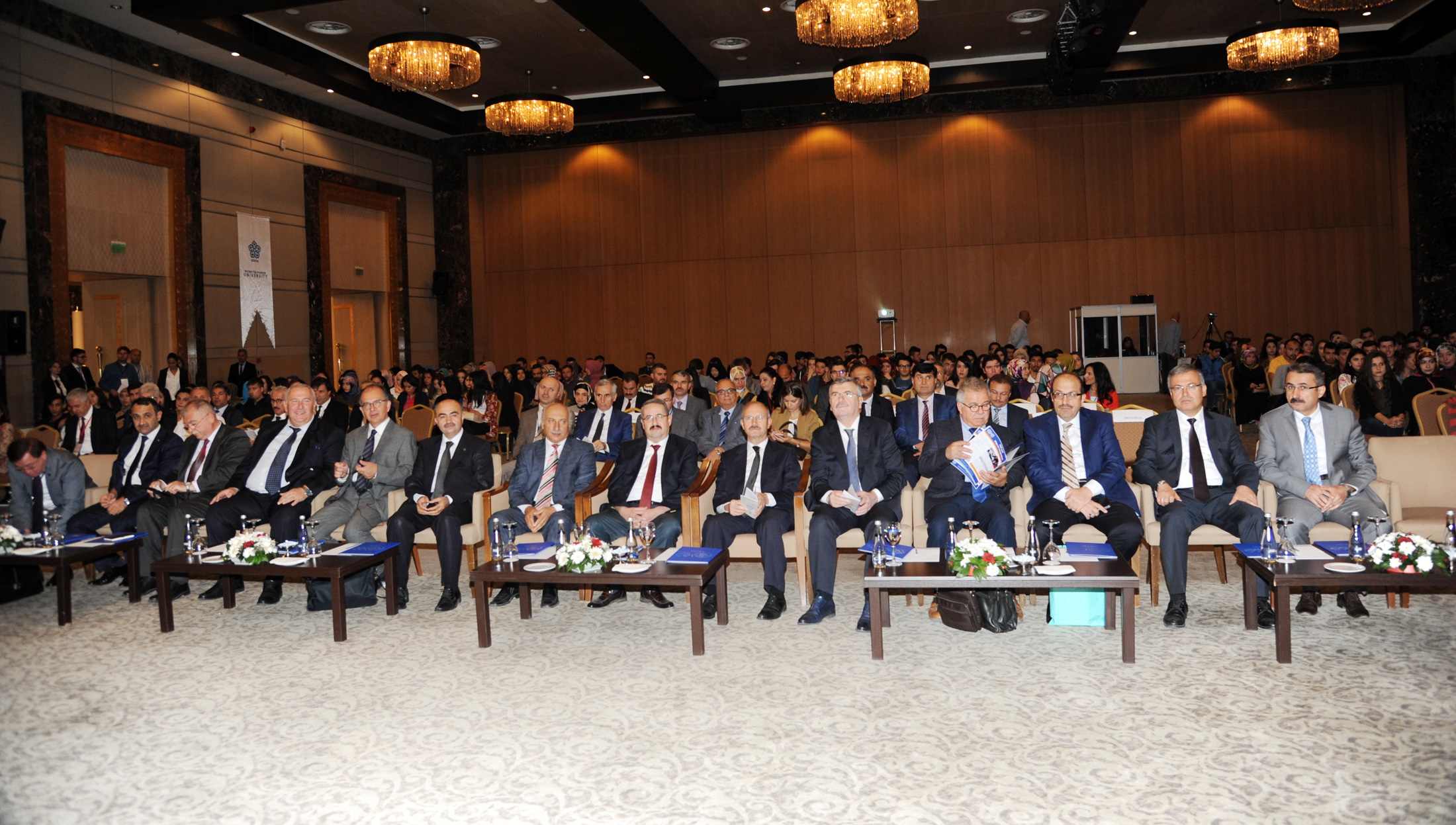 Suriyelilere Sahip Çıkan Türkiye Dünyaya Örnek Oldu