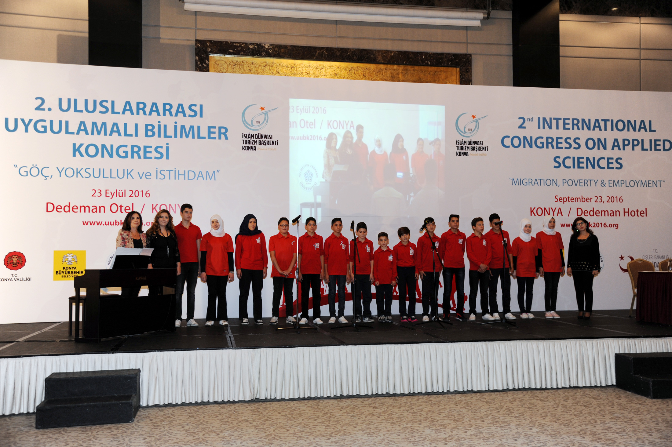 Suriyelilere Sahip Çıkan Türkiye Dünyaya Örnek Oldu