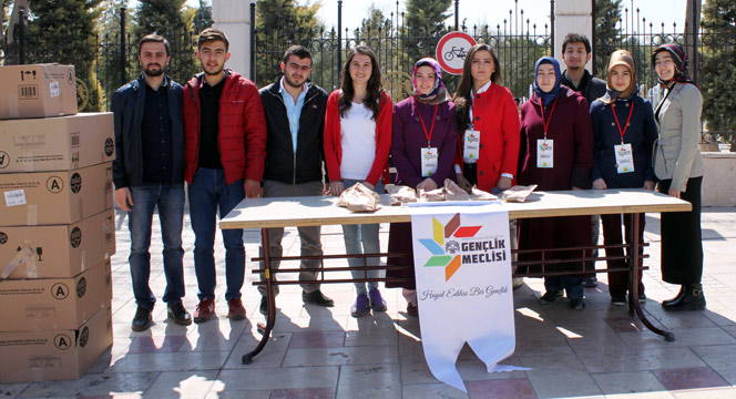 Gençler Ecdâdın Fedakarlıklarını Unutmadı 