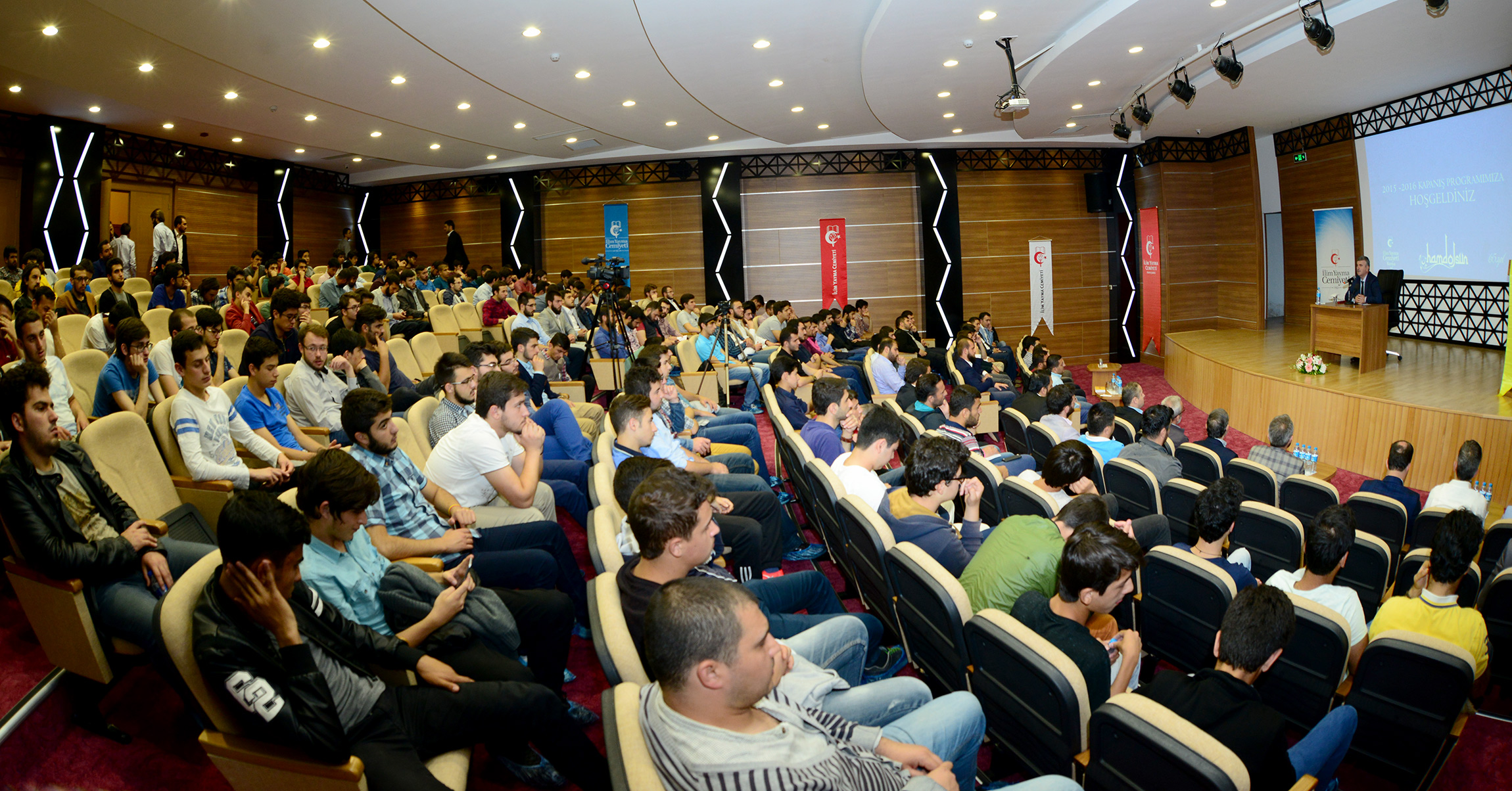 Başkan Akyürek Gençlerle Tecrübelerini Paylaştı
