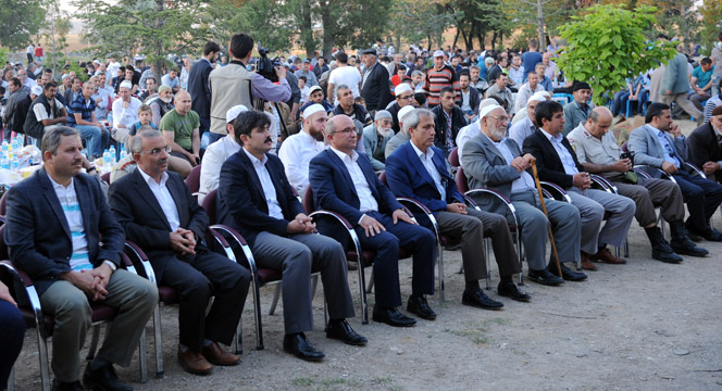 Ladikli Ahmet Hüdai Hazretleri Anıldı