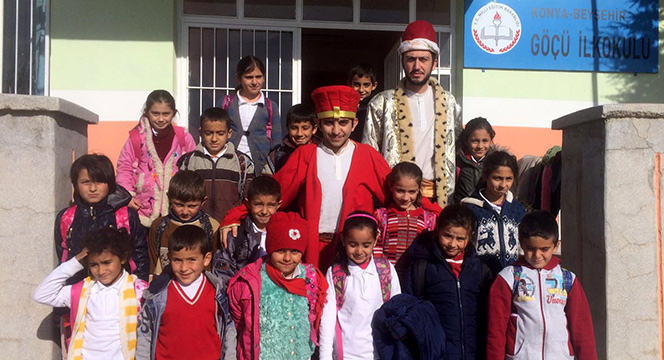 On Binlerce Gence Değerlerimiz Anlatılıyor