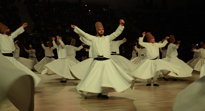 Şeb-i Arus'ta On Binler Konya'dan Birlik Mesajı Verdi