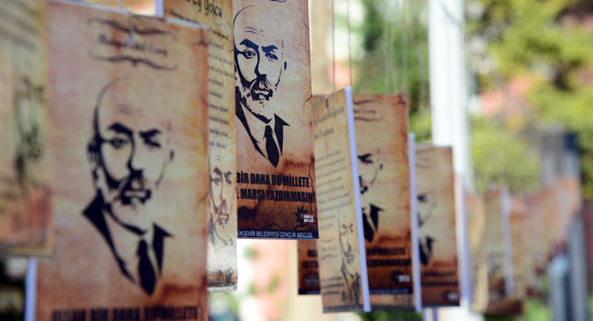 Gençlik Meclisi'nden İstiklal Marşı Sergisi