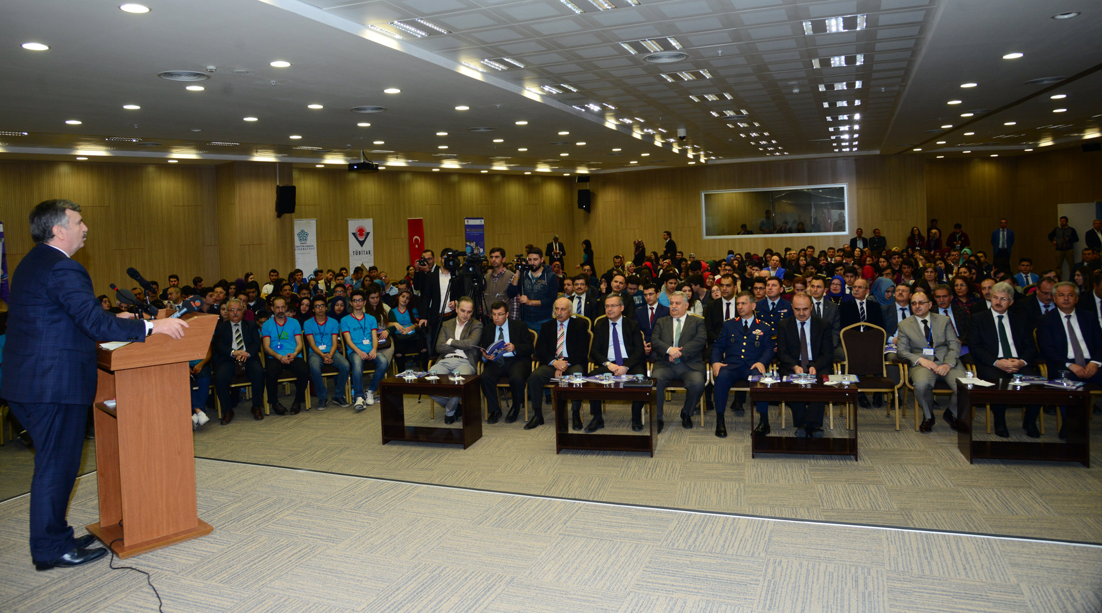 Bilim Merkezi'nde Bilimsel Projeler Yarıştı