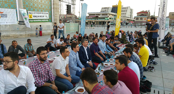 Gençlerin Yüreği Mazlum Milletler İçin Çarptı