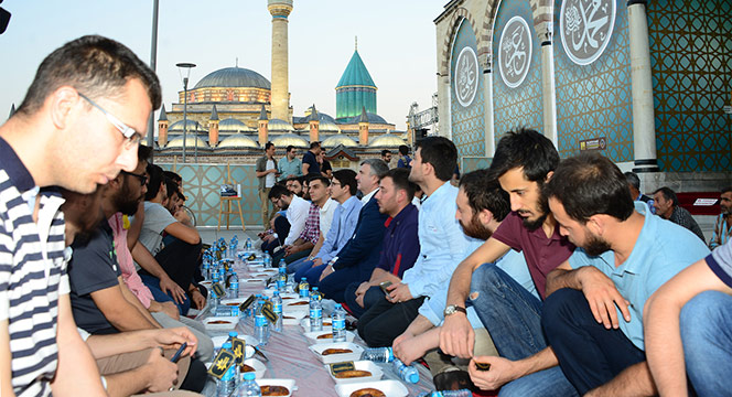Gençlerin Yüreği Mazlum Milletler İçin Çarptı