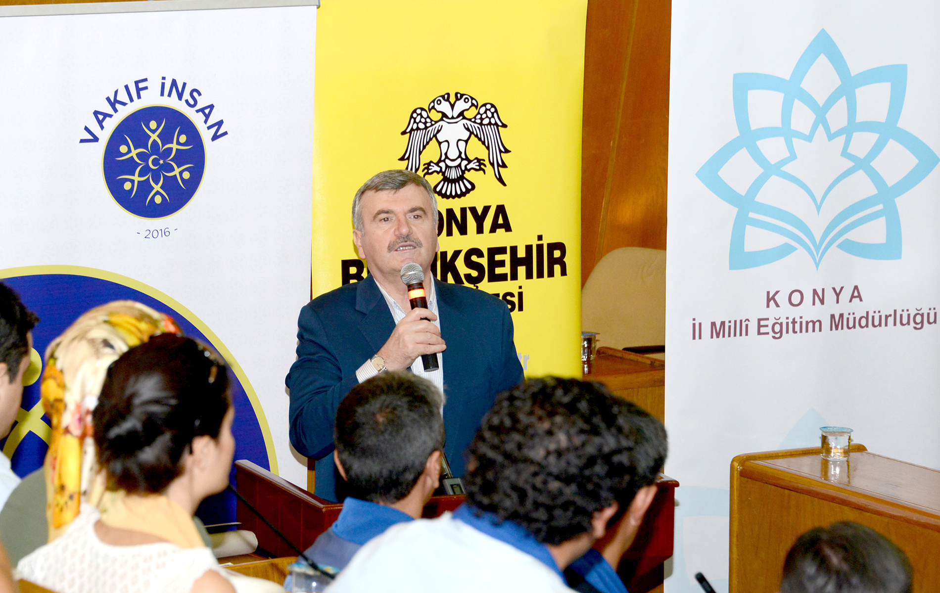 Vakıf İnsan Projesi '0-18 Yaş Aile Eğitimi' Başladı