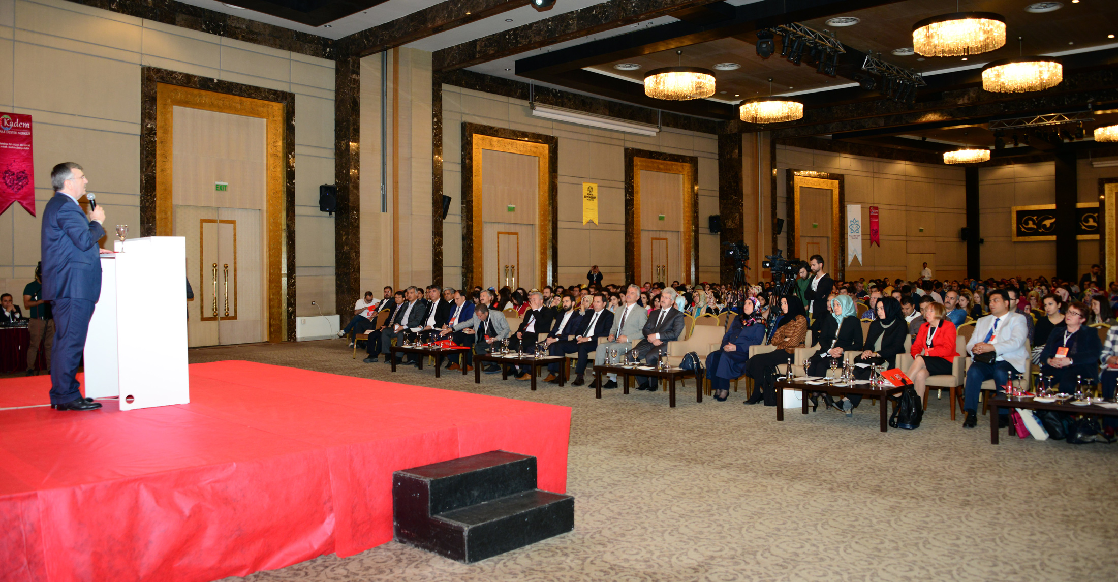 Vakıf İnsan Projesi PDR Hizmetlerinde Alan Çalışmaları Sempozyumu