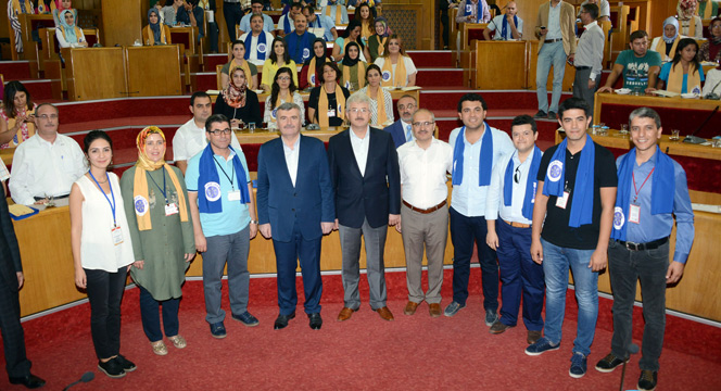 Vakıf İnsan Projesi'nde Eğitimcilere Sertifikaları Verildi