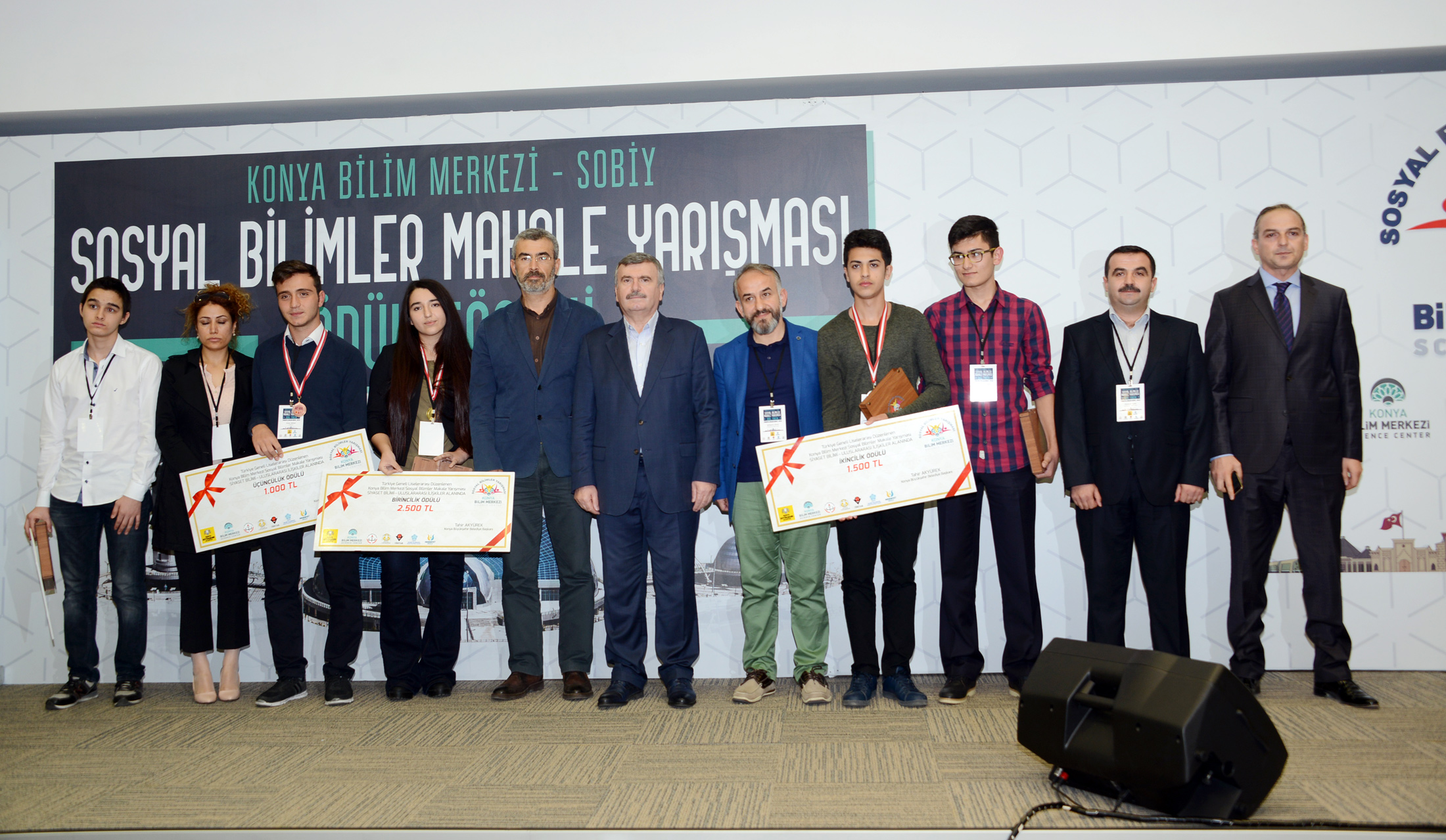 Geleceğin Beyinleri Bilim Merkezi'nde Ödüllendirildi