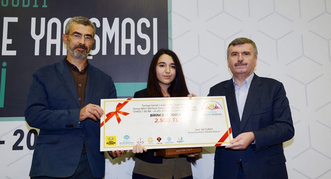 Geleceğin Beyinleri Bilim Merkezi'nde Ödüllendirildi