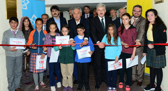 Büyükşehir Okuyan Öğrencileri Ödüllendirdi