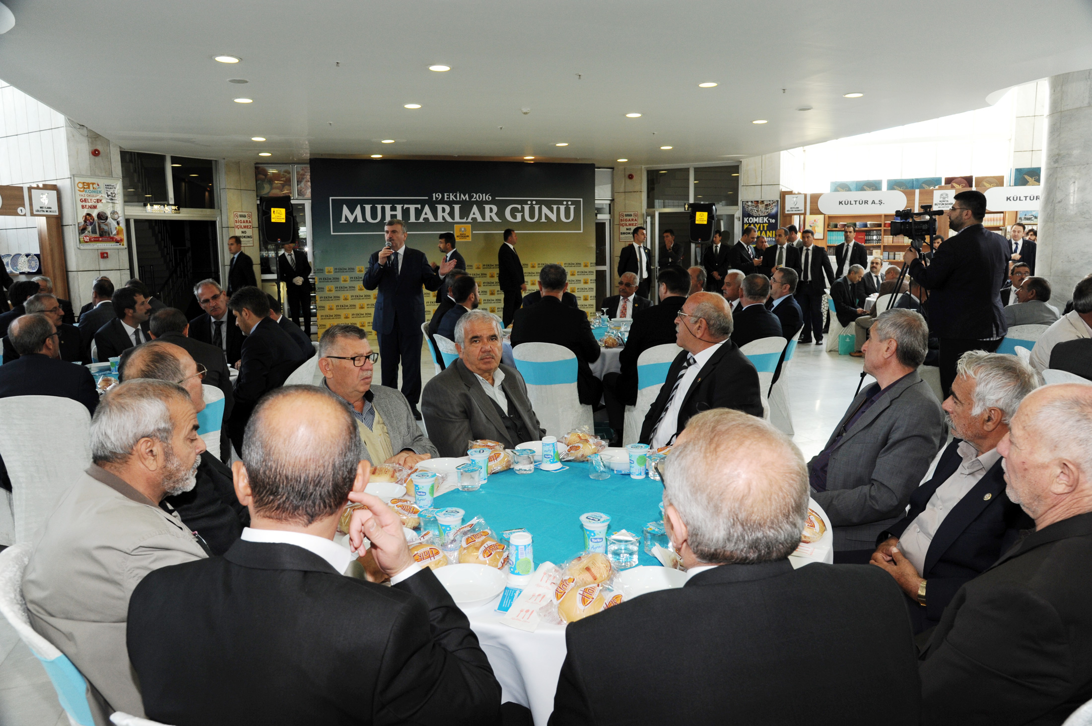 Büyükşehir'den Muhtarlara 'Muhtarlar Günü' Hediyesi