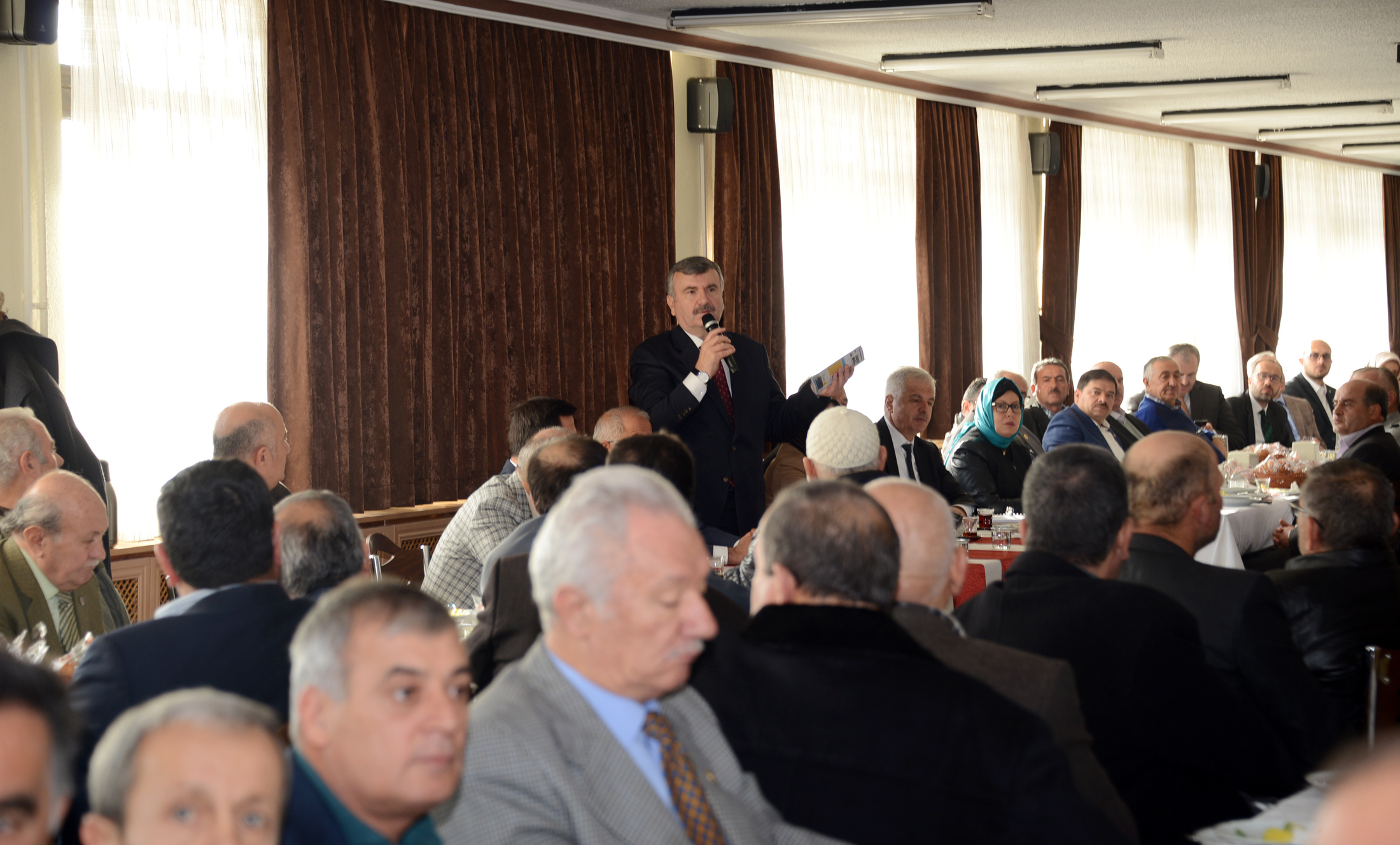Başkan Akyürek Muhtarlarla 'Meram'ı Konuştu