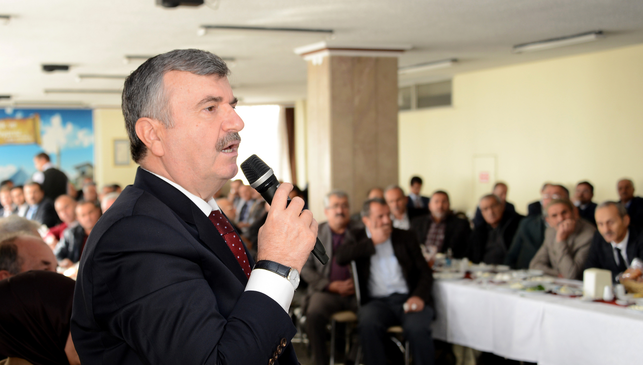 Başkan Akyürek Muhtarlarla 'Meram'ı Konuştu