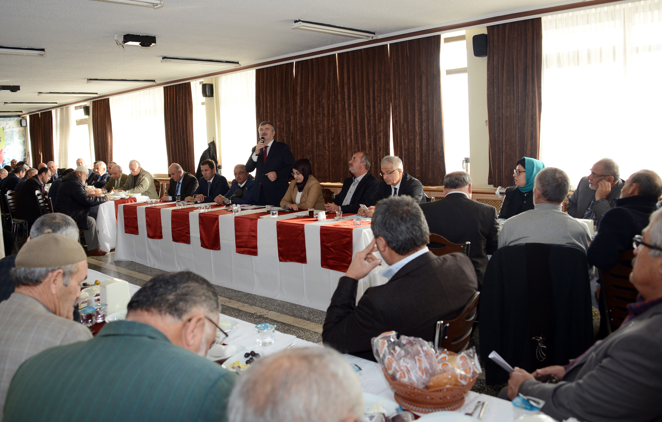 Başkan Akyürek Muhtarlarla 'Meram'ı Konuştu