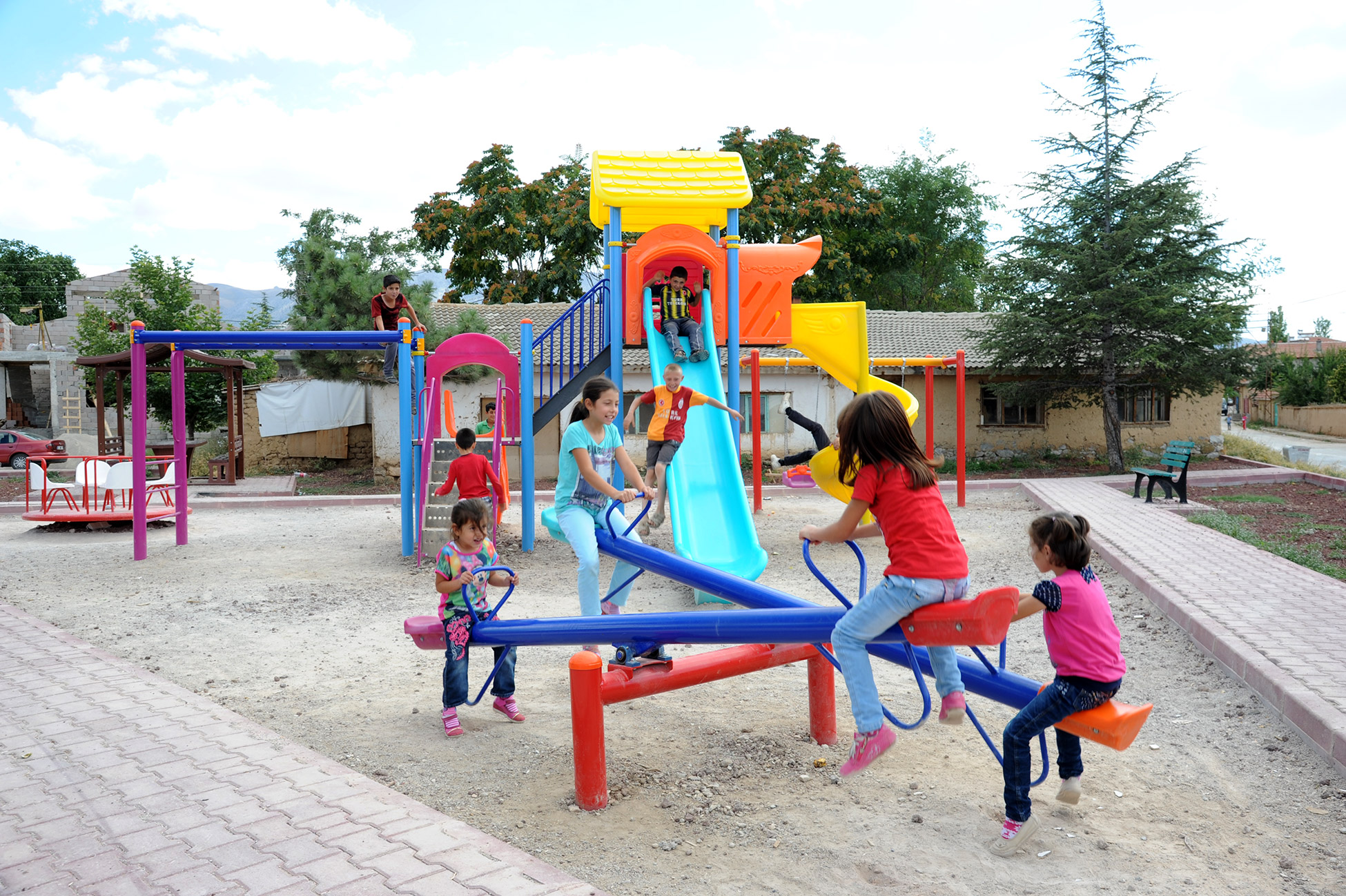 Büyükşehir'den 2 Yılda 700 Mahalle Parkı 