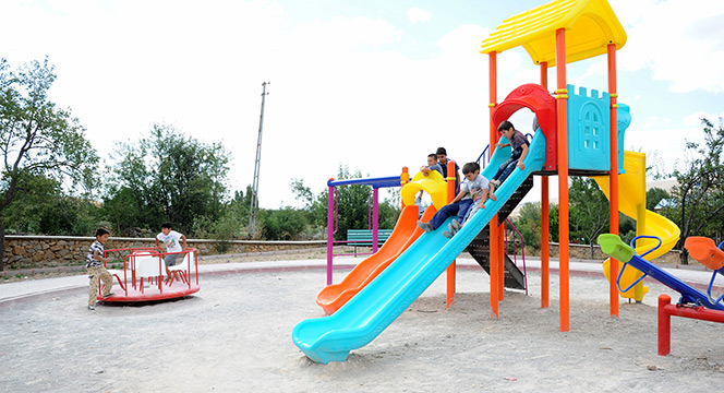 Büyükşehir'den 2 Yılda 700 Mahalle Parkı 