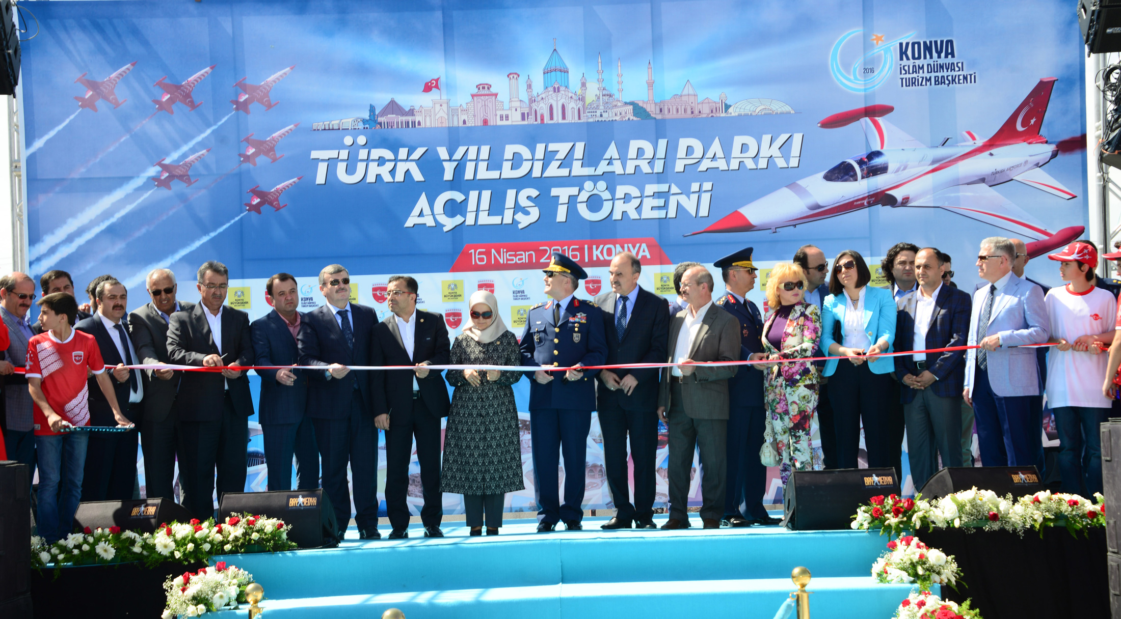 Türk Yıldızları Parkı Muhteşem Bir Törenle Açıldı