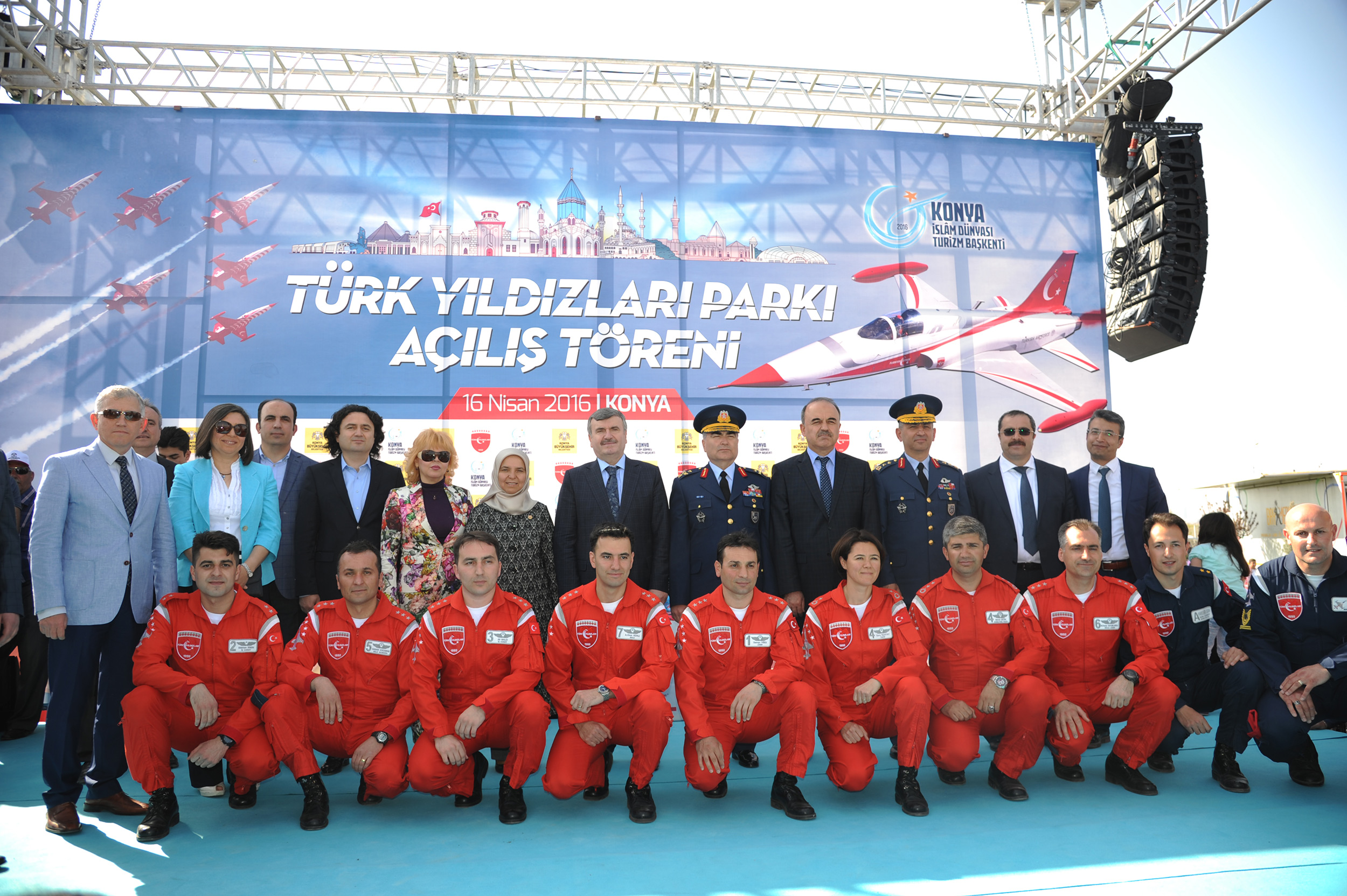 Türk Yıldızları Parkı Muhteşem Bir Törenle Açıldı