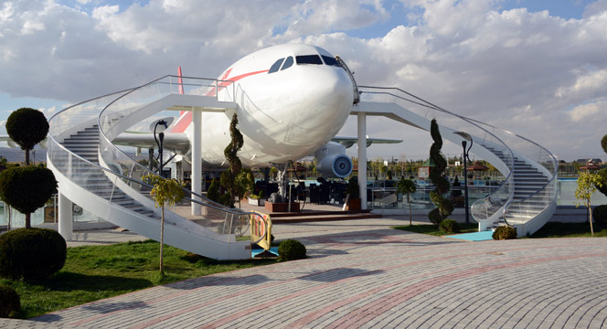 Uçak Restoran ve Kafe Hizmete Girdi