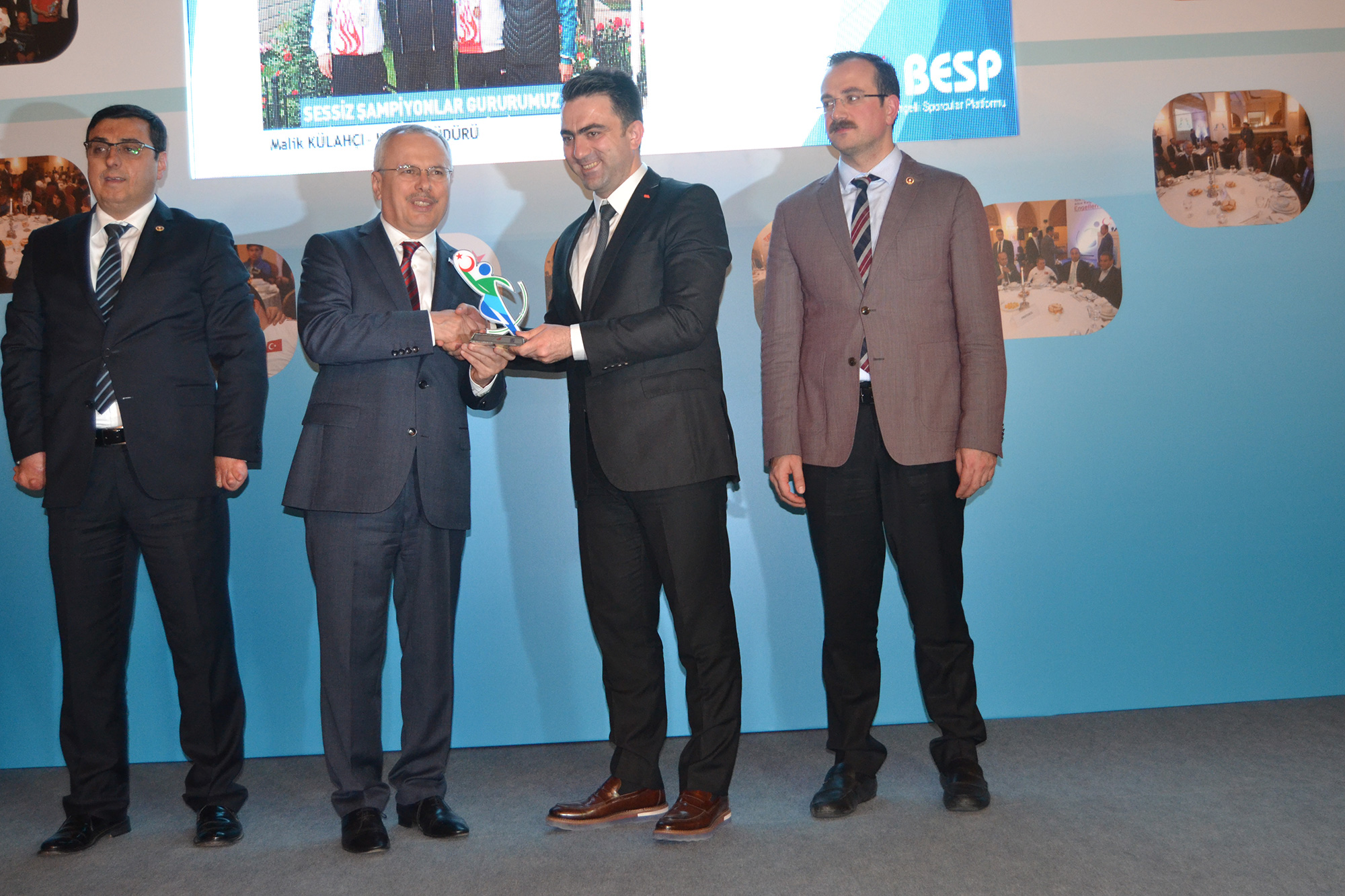 Büyükşehir Belediyespor Yılın Spor Kulübü Seçildi
