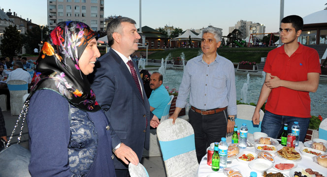 Başkan Akyürek'ten Meclis Üyelerine İftar