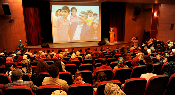 Van ve Ahlat'ta Kardeşlik Sofraları Kuruyoruz