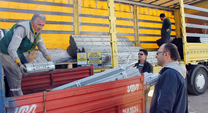 Büyükşehir'den Üzüm Üreticisine Destek