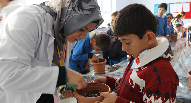 Çevreci Nesiller Tohumla Yeşeriyor
