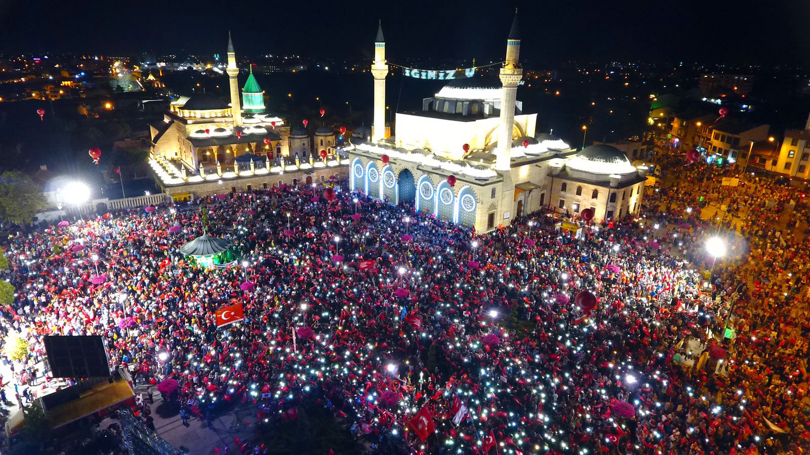15 Temmuz'un Birinci Yılında Konya'da Yüzbinler Demokrasi Nöbetinde Buluştu