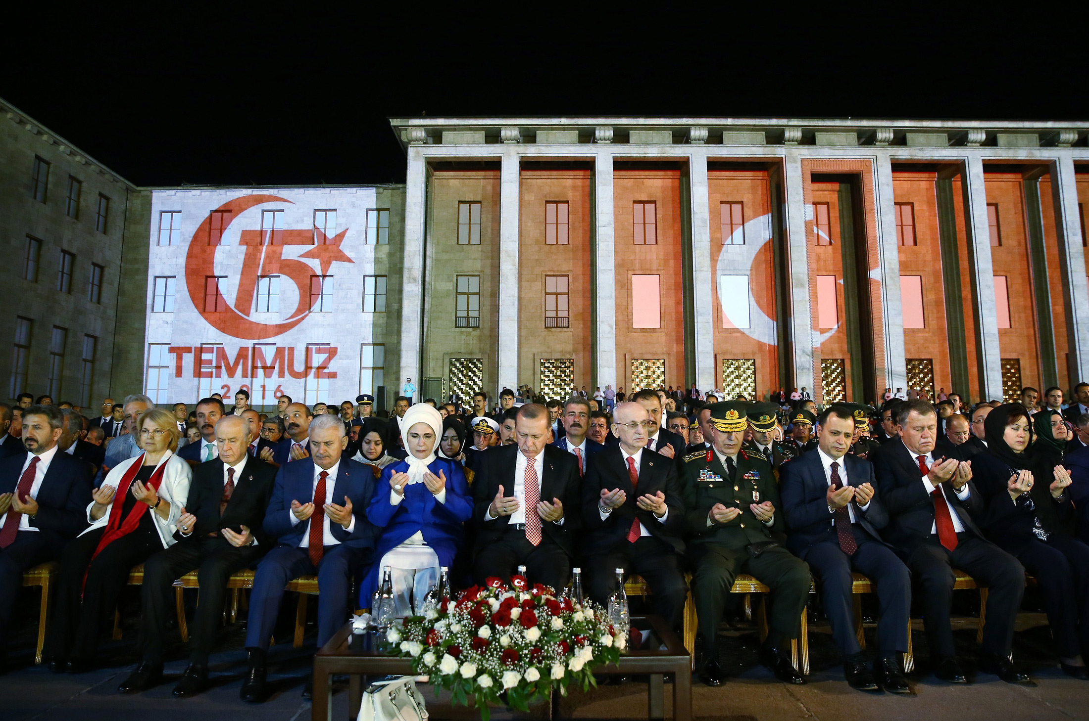 15 Temmuz'un Birinci Yılında Konya'da Yüzbinler Demokrasi Nöbetinde Buluştu