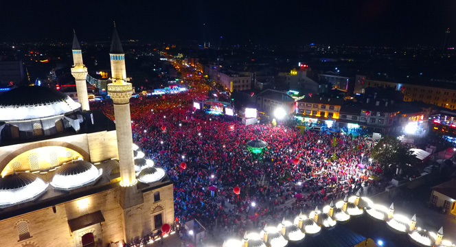 15 Temmuz'un Birinci Yılında Konya'da Yüzbinler Demokrasi Nöbetinde Buluştu