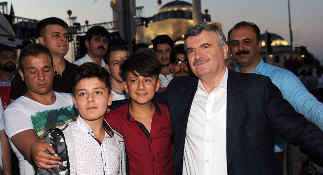 15 Temmuz'un Birinci Yılında Konya'da Yüzbinler Demokrasi Nöbetinde Buluştu
