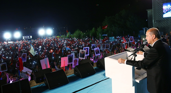 15 Temmuz'un Birinci Yılında Konya'da Yüzbinler Demokrasi Nöbetinde Buluştu
