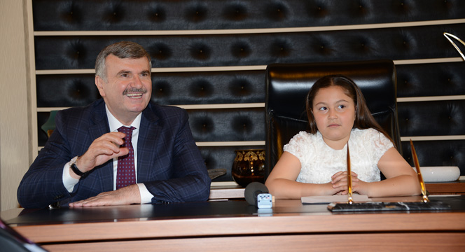 23 Nisan'da Büyükşehir Belediye Başkanı Emine Zümra Sarıbaş Oldu