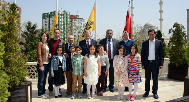 23 Nisan'da Büyükşehir Belediye Başkanı Emine Zümra Sarıbaş Oldu