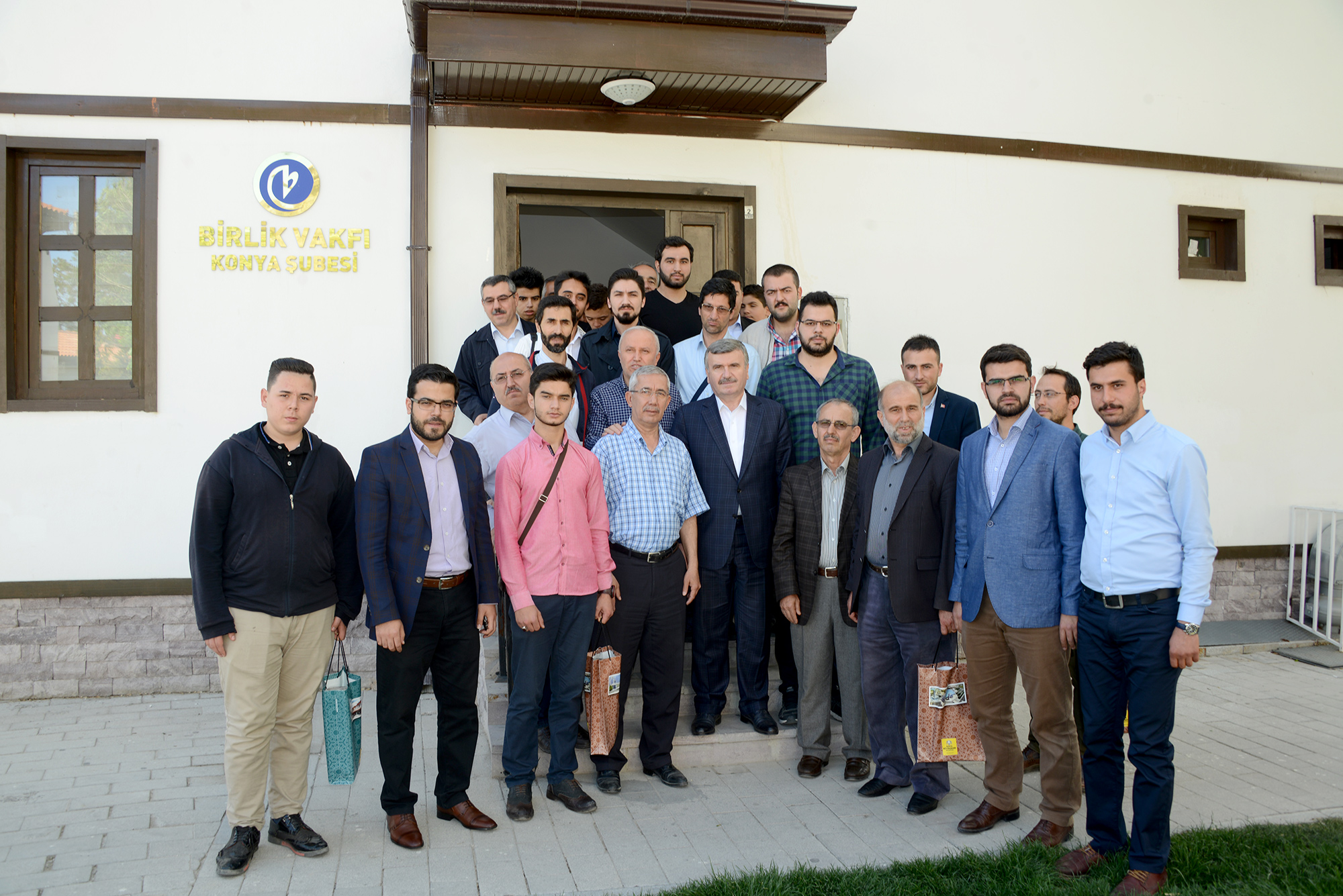 Türkiye'ye Model Olan Hizmetler Yapıyoruz