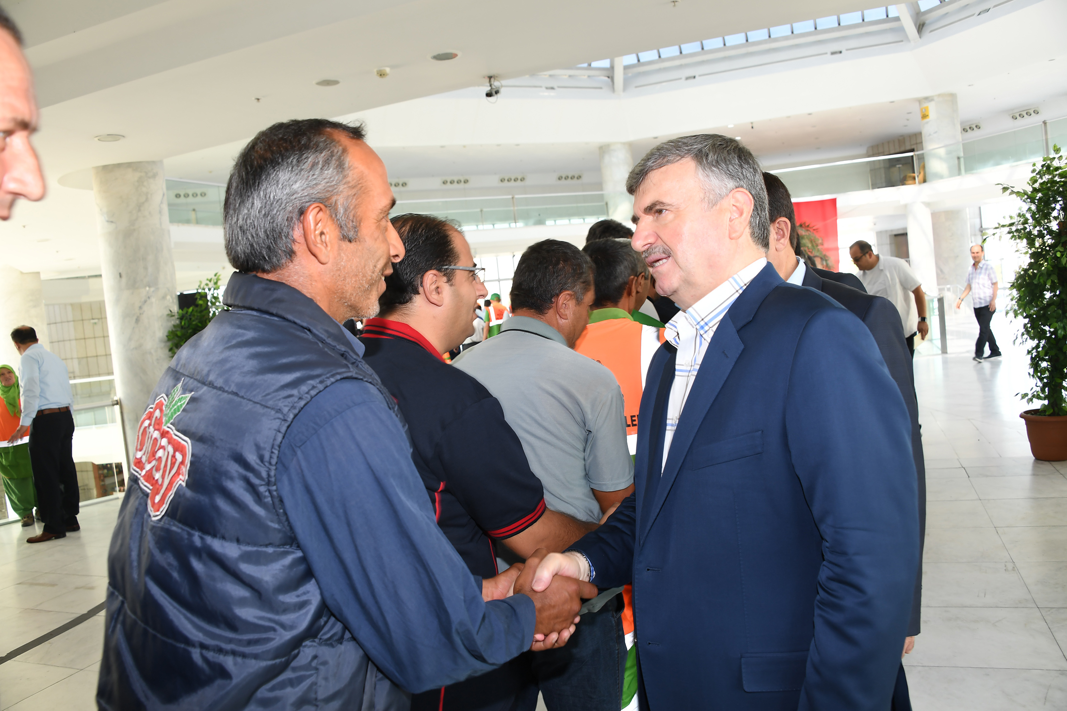 Başkan Akyürek, Belediye Personeliyle Bayramlaştı
