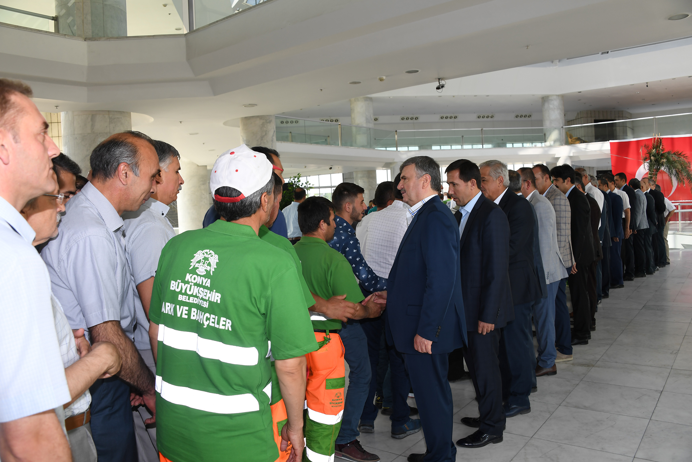 Başkan Akyürek, Belediye Personeliyle Bayramlaştı